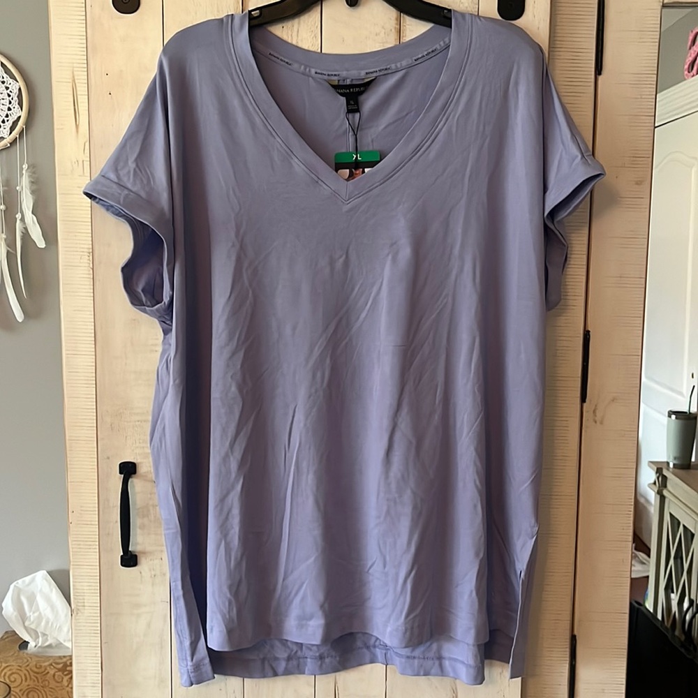 Banana Republic V Neck T Shirt